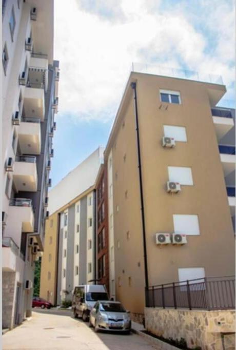 Apartments Gc 3 Рафаиловичи Экстерьер фото